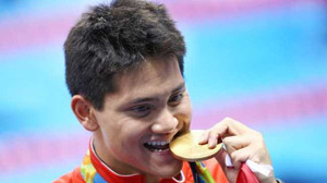 Tiền thưởng cho Schooling gấp Hoàng Xuân Vinh 100 lần