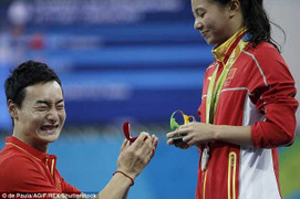 Olympic 2016: Màn cầu hôn lãng mạn của ngôi sao nhảy cầu Trung Quốc