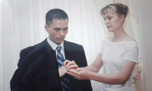 Cô gái Nga từ bỏ cuộc sống đủ đầy theo chồng về Việt Nam làm công nhân vệ sinh