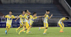 U17 Quốc gia: Thắng Hà Nội T&T, Đồng Tháp gặp PVF ở chung kết