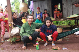 Bí ẩn về “cô gái người rừng” gây chấn động dư luận