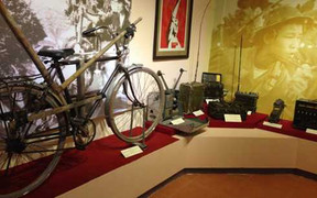 Quân viễn chinh Mỹ bất lực trước xe đạp thồ của 'Việt Cộng'