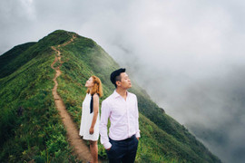 Ảnh cưới lãng mạn của cặp đôi Hà thành ở 'Sống khủng long'