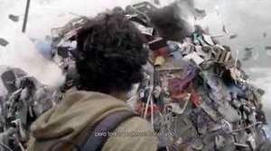 Bạn sẽ ngưng xả rác bừa bãi sau khi xem clip này