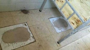 Trung Quốc: Thiếu chỗ, cho học sinh vào ở nhà vệ sinh