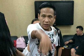 Vua hài Trung Quốc bị tố gọi 100 giang hồ đe dọa khán giả