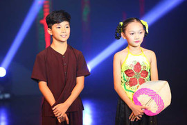 Ngọc Khuê nhốt học sinh, Thái Thuỳ Linh bỏ ăn dạy học