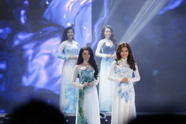 30 nhan sắc Hoa hậu Việt Nam toả sáng trong áo dài 'Ngọc Viễn Đông'