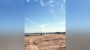 Máy bay trình diễn lao đầu xuống đất ở Trung Quốc, phi công thiệt mạng