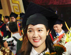 Ngắm nhan sắc xinh đẹp của nữ thủ khoa đại học 2016