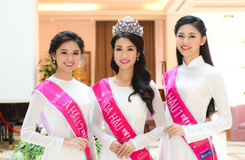 Tân Hoa hậu và hai Á hậu Việt Nam 2016 duyên dáng trong tà áo dài trắng