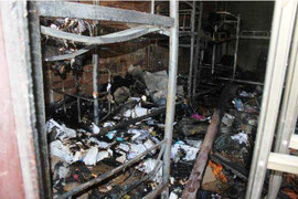 Ký túc xá bốc cháy sau tiếng nổ, sinh viên hoảng loạn tháo chạy