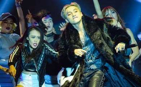 Sơn Tùng mang ca khúc bị tố 'đạo' lên sóng trực tiếp