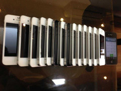 iPhone 'mất vân tay' rẻ hơn giá thị trường 2-3 triệu đồng