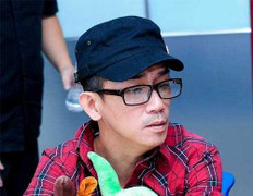 Người bố hơn 100 tuổi vội vã từ Mỹ về thăm Minh Thuận