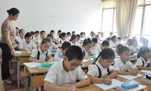 Nguyên hiệu trưởng ĐH Sư phạm Hà Nội: Sĩ số 60 học sinh, chất lượng giờ học thế nào?