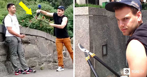 Thanh niên vác kìm đi khắp nơi cắt gậy tự sướng khiến du khách phát rồ