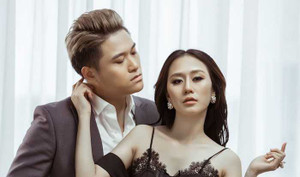 Vợ DJ 'bốc lửa' của Vũ Duy Khánh khoe nội y, tình tứ bên chồng