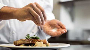 Ăn quá mặn có thể phá nát nội tạng