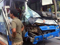 Tài xế xe khách mất phanh được 'dìu' xuống đèo: 'Chúng tôi rất cảm kích hành động của anh Phan Văn Bắc'