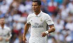 Vạ miệng với Ronaldo, Xavi nhận đòn phản pháo nặng nề
