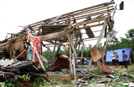 Lốc xoáy cuốn bay hàng trăm ngôi nhà ở Quảng Trị