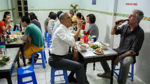 Đầu bếp Mỹ giữ bí mật về bữa bún chả với Obama suốt 1 năm