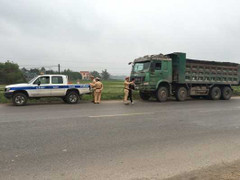 Cho rằng bị xử phạt sai, tài xế khởi kiện cảnh sát giao thông