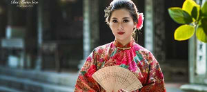 Hot girl Đại học Kiểm sát Hà Nội quyến rũ trong trang phục cổ trang