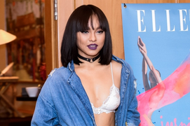 Mai Ngô nổi loạn mặc nội y dự sự kiện khiến khán giả đỏ mặt