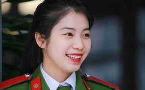 Nữ sinh cảnh sát 'bay người' kẹp cổ 3 nam thanh niên được thăng hàm vượt cấp