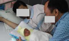 Cắt thành công khối u xơ tử cung 5,9 kg, cứu cả mẹ lẫn con