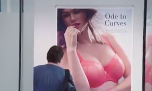 'Chết ngất' vì chiêu quảng cáo nội y cho người ngực lớn