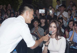 Đức Tuấn bất ngờ mời Phạm Hương song ca 'Cô gái đến từ hôm qua'