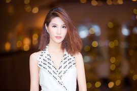 Tin đồn quay lại với bạn trai, Diễm My 9x vẫn ‘lẻ bóng’ đến sự kiện