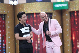 Trường Giang bối rối khi bị đá xéo 'chuyện yêu' Nhã Phương