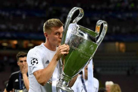Vì sao Man United tranh mua Toni Kroos với Man City?