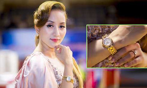 Khánh Thi khoe khéo đồng hồ 500 triệu Phan Hiển tặng