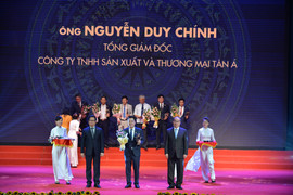 Tổng Giám đốc Tân Á Đại Thành vinh dự nhận giải Doanh nhân Việt Nam tiêu biểu năm 2016