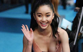 Không thể rời mắt khỏi cô gái Cần Thơ đang 'làm loạn' Hollywood