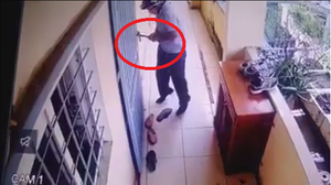 Siêu trộm phá khóa cửa trong vòng 5 giây