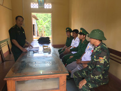 Bắt giữ 2 đối tượng vận chuyển 1kg ma tuý về Việt Nam tiêu thụ