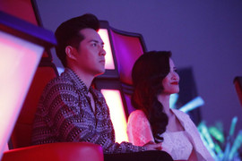 Giọng hát Việt nhí: Sát giờ lên sóng, Đông Nhi – Ông Cao Thắng mới xuất hiện