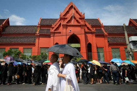 Thái Lan 'đóng băng' hàng loạt hoạt động giải trí, du lịch