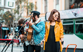 Ngất ngây với hình ảnh quý cô sành điệu của Diễm My 9x