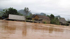 Thủ tướng, Chủ tịch Quốc hội kêu gọi quyên góp ủng hộ đồng bào miền Trung
