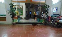 Từ chối khách, chủ quán karaoke bị đâm chết