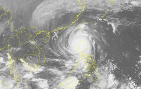 Bão số 8 Haima chính thức đổ bộ vào Biển Đông