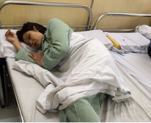 Đòi đền bù tài sản, chủ xưởng in quảng cáo bị đánh hội đồng