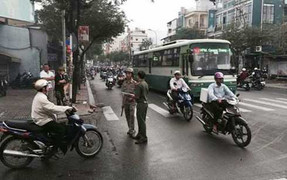 Nạn nhân bị chém gần lìa tay khi đang chạy xe ở Sài Gòn từng làm phát hành báo